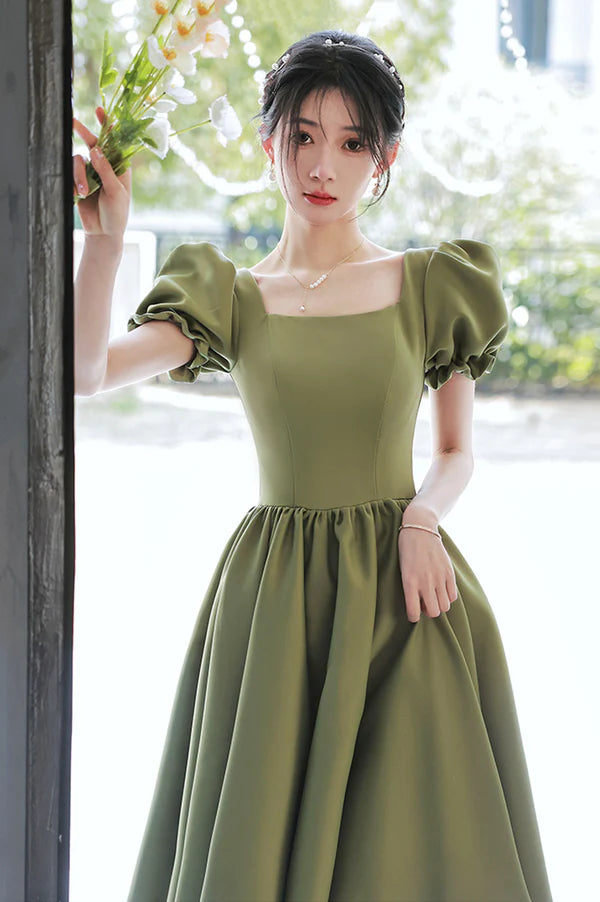 Green Satin Short A-Line Prom Dress Cute Short Sleeve Homecoming Dress