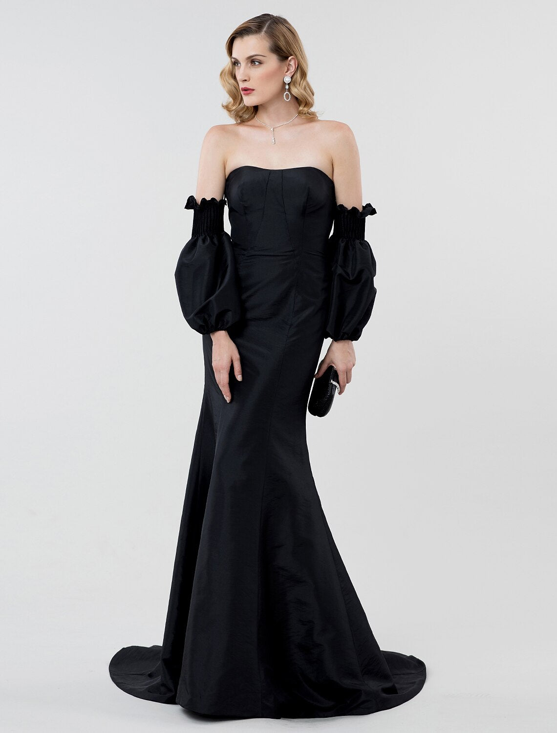 Formal Evening Dress Strapless Long Sleeve Sweep / Brush Train Taffeta with Pleats