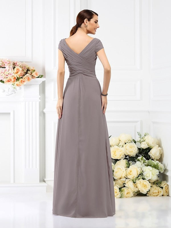 A-Line/Princess V-neck Pleats Short Sleeves Long Chiffon Bridesmaid Dresses