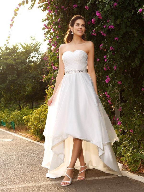 A-Line/Princess Sweetheart Beading Sleeveless High Low Organza Wedding Dresses