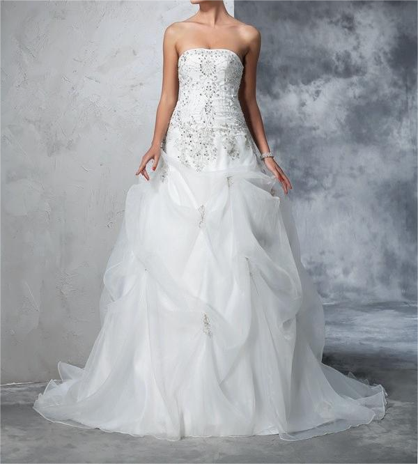 Buyishang Ball Gown Strapless Beading Sleeveless Long Organza Wedding Dresses