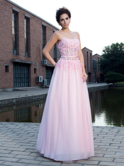 A-Line/Princess Straps Applique Sleeveless Long Net Dresses