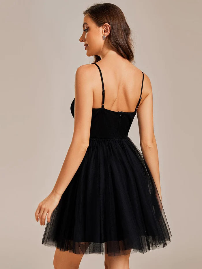 Dreamy Spaghetti Strap Tulle Short Pleated Homecoming Dress/Prom  Dresses