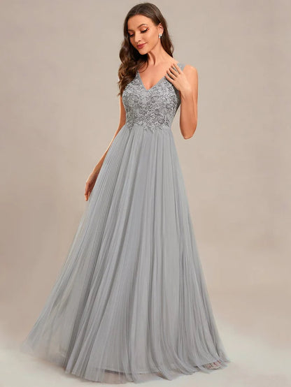 Exquisite Applique Embroidery Bodice Sleeveless A-Line Tulle Evening Dress/Prom Dresses