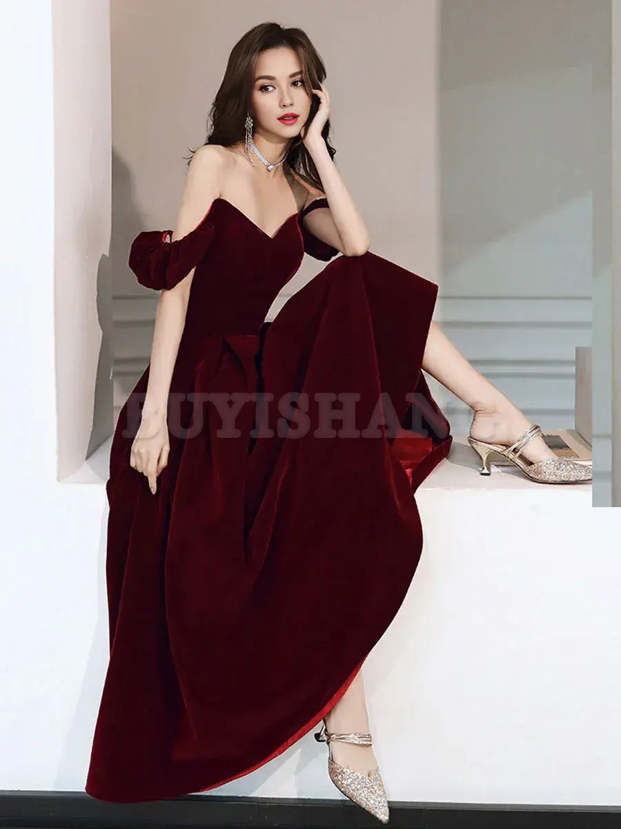 Buyishang Simple Velvet Tea Length Prom Dresses Burgundy Velvet Evening Dresses Bridesmaid dress shop