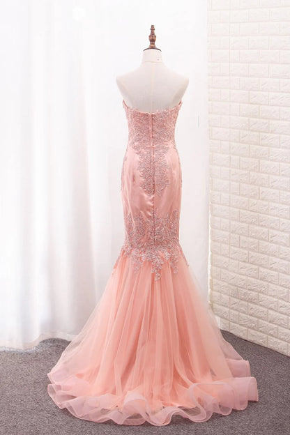 Sweetheart Mermaid Tulle Party Dresses With Applique Sweep Train