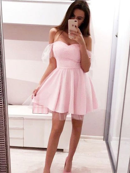 A-Line/Princess Tulle Off-the-Shoulder Short Sleeves Ruffles Short/Mini Homecoming Dresses