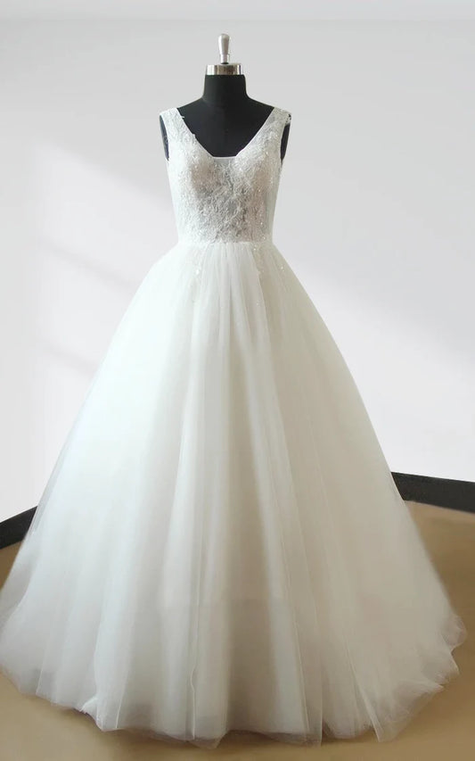 Buyishang Ball Gown Tulle Lace Wedding Dress With Beading