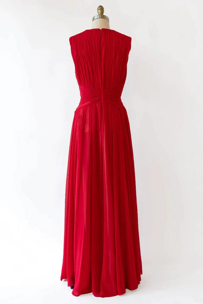 Crinkle V Neck Sleeveless Pleated Red Chiffon Long Bridesmaid Dress