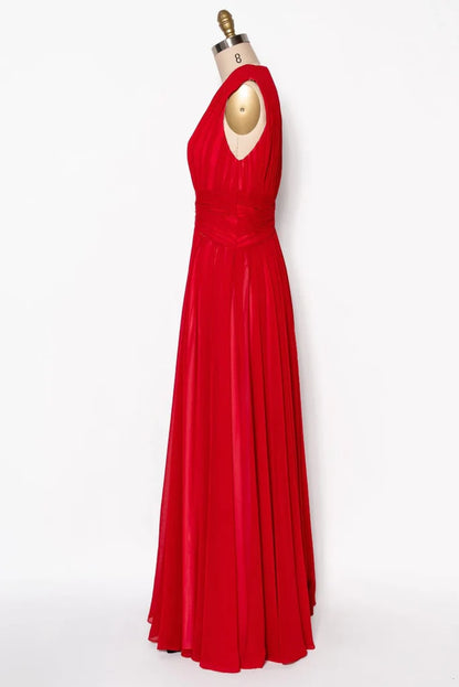 Crinkle V Neck Sleeveless Pleated Red Chiffon Long Bridesmaid Dress