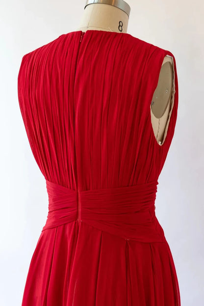 Crinkle V Neck Sleeveless Pleated Red Chiffon Long Bridesmaid Dress