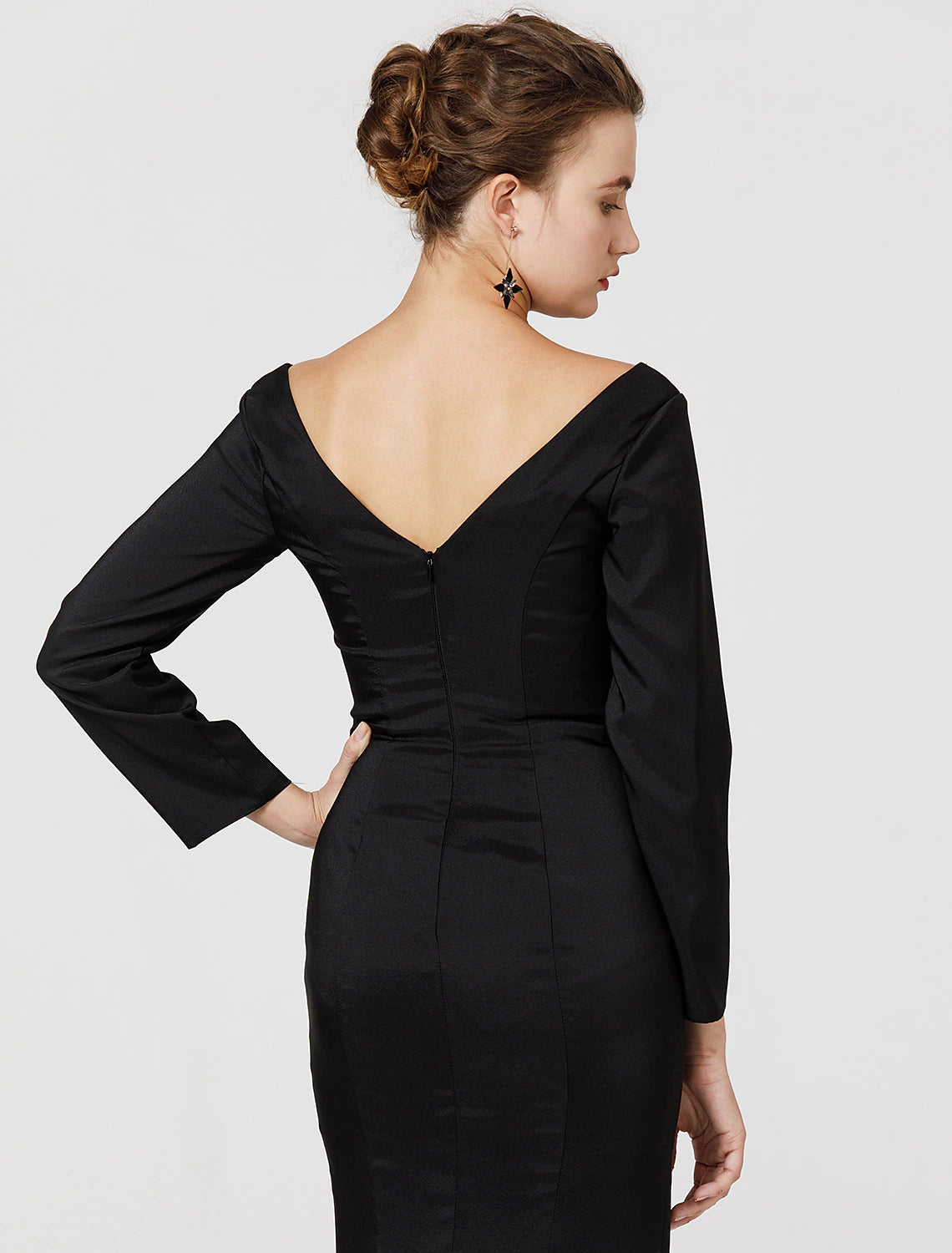 Sheath / Column Classic & Timeless Dress Holiday Cocktail Party Sweep / Brush Train Long Sleeve V Neck Stretch Satin with Split Front