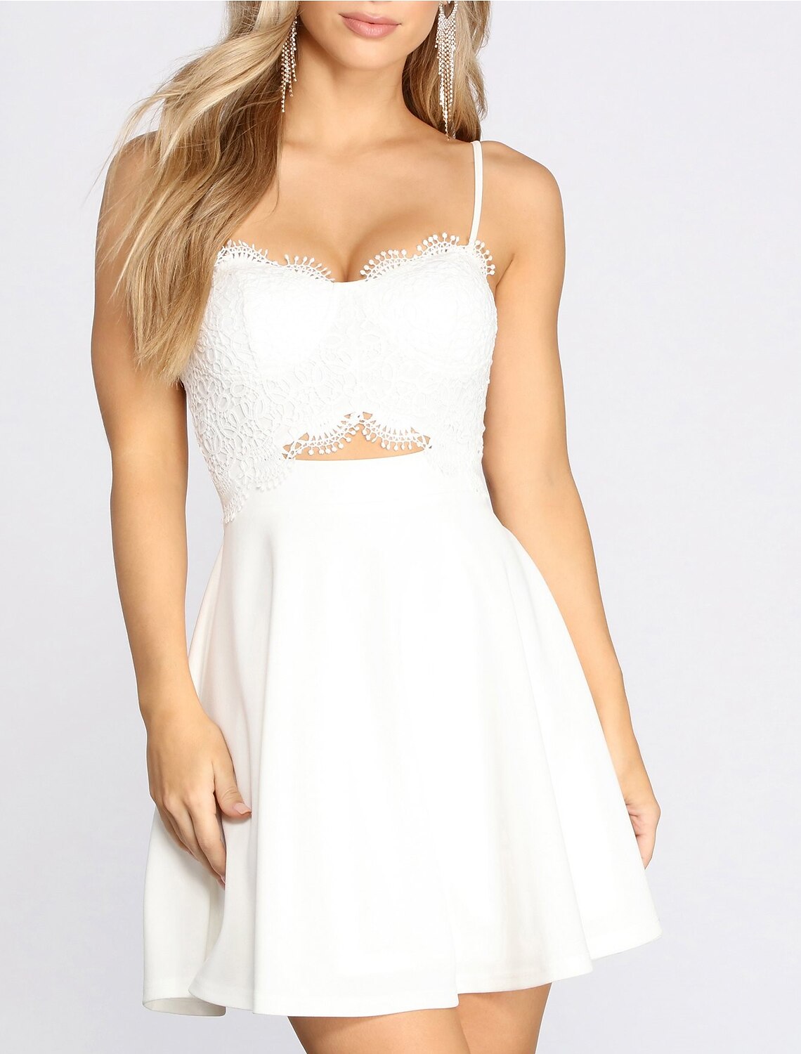 A-Line Cocktail Dresses Reformation Amante Dress Wedding Guest Graduation Short / Mini Sleeveless Sweetheart Lace with Pleats