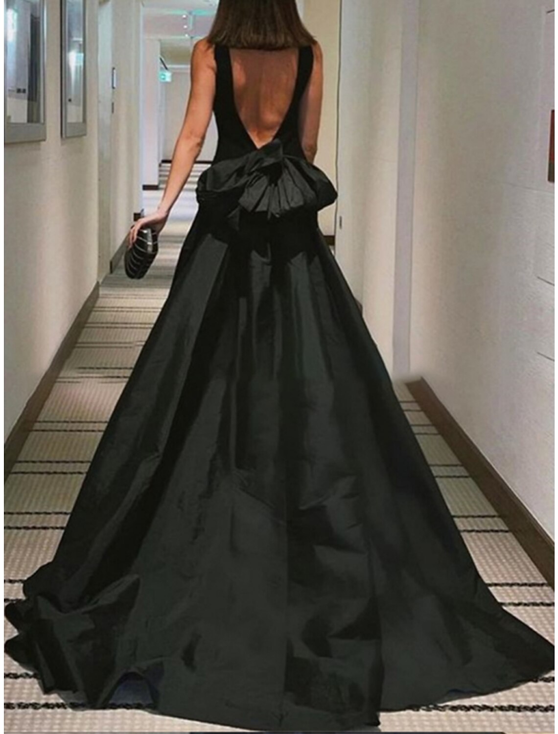 A-Line Evening Gown Elegant Dress Formal Court Train Black Dress Sleeveless Jewel Neck Satin with Bow(s) Pleats