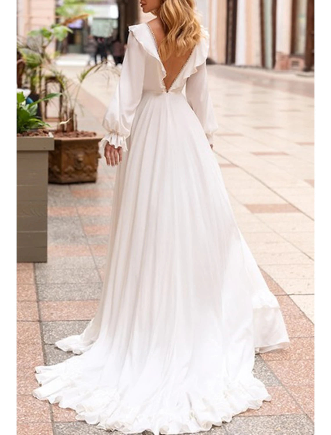 Hall Casual Wedding Dresses A-Line V Neck Long Sleeve Sweep / Brush Train Chiffon Bridal Gowns With Solid Color