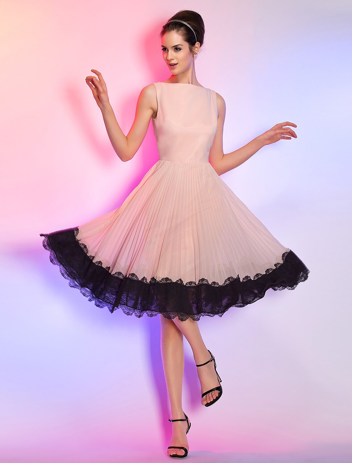 A-Line Vintage Dress Homecoming Graduation Knee Length Sleeveless Boat Neck Pink Dress Chiffon with Lace Insert