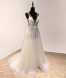 Buyishang Impressive V-neck Sleeveless Sweep Train Tulle Wedding Dress with Appliques