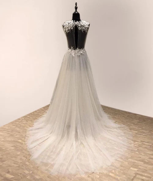 Buyishang Impressive V-neck Sleeveless Sweep Train Tulle Wedding Dress with Appliques