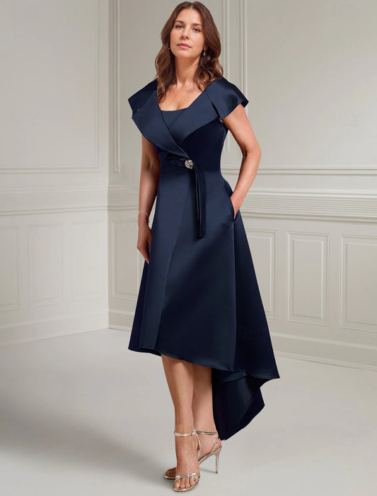 Buyishang Dark Navy A-Line Mother of the Bride Dress Elegant Vintage V Neck Asymmetrical Satin Short Sleeve with Buttons Solid Color