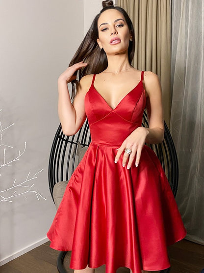 A-Line/Princess V-neck Sleeveless Satin Short/Mini Homecoming Dresses