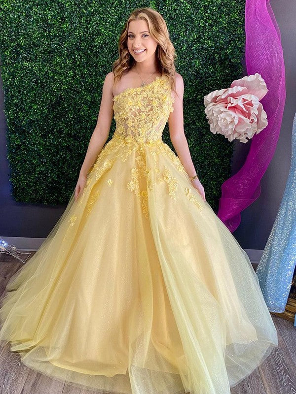 A-Line/Princess Tulle Applique One-Shoulder Sleeveless Sweep/Brush Train Dresses