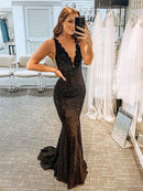 Sheath/Column Lace Rhinestone V-neck Sleeveless Sweep/Brush Train Dresses