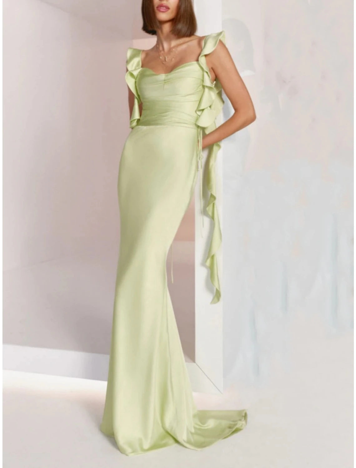 Mermaid / Trumpet Bridesmaid Dress V Neck Sleeveless Elegant Court Train Chiffon with Ruffles / Ruching