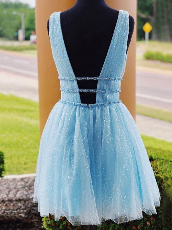 A-Line/Princess Tulle Beading V-neck Sleeveless Short/Mini Homecoming Dresses