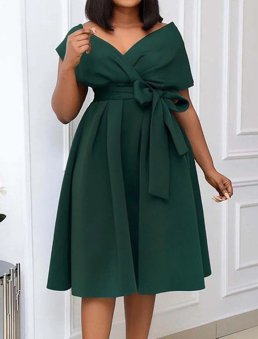 Women's Little Black Dress Cocktail Dress Plus Size Curve Party Dress Solid Color V Neck Short Sleeve Spring Fall Formal Prom Dress Knee Length Dress Party Dress / Party Dress