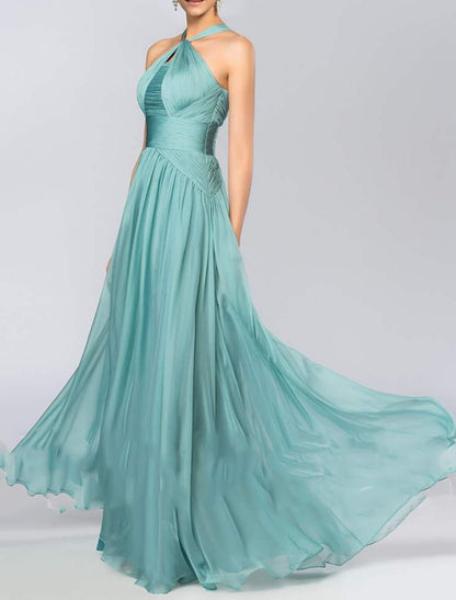 A-Line Bridesmaid Dress Halter Neck Sleeveless Elegant Floor Length Chiffon with Pleats / Draping