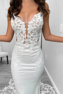 Buyishang Sexy Satin V-Neck Spaghetti Straps Illusion Lace Applique With Lace Train Wedding Dress