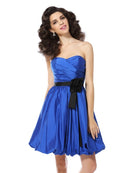 A-Line/Princess Sweetheart Hand-Made Flower Sleeveless Short Taffeta Cocktail Dresses