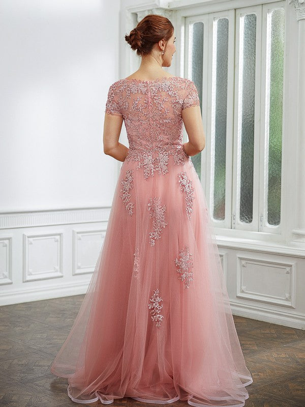 A-Line/Princess Tulle Applique Bateau Short Sleeves Floor-Length Dresses