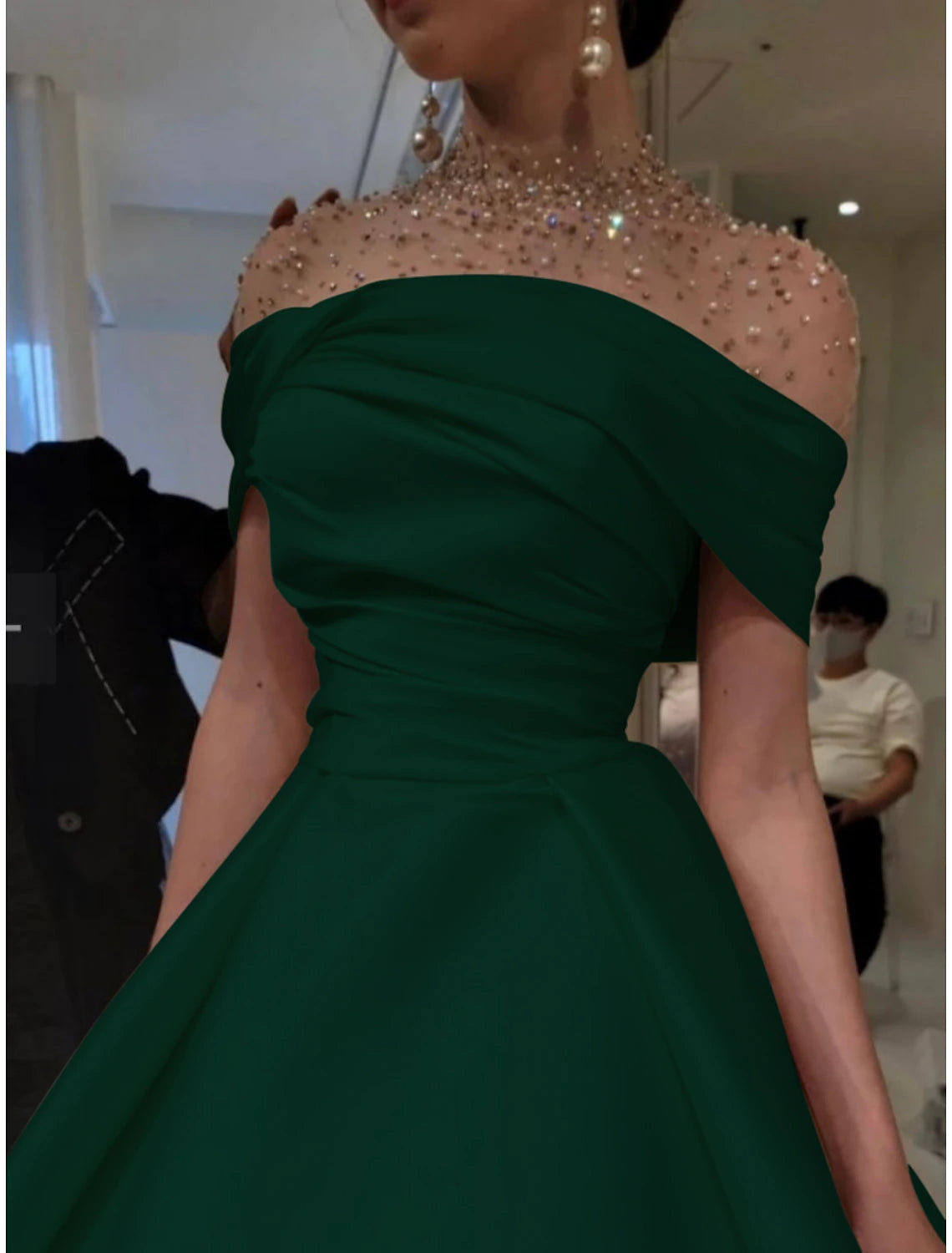 A-Line Evening Gown Elegant Dress Formal Red Green Dress Floor Length Short Sleeve Illusion Neck Satin with Ruched Beading