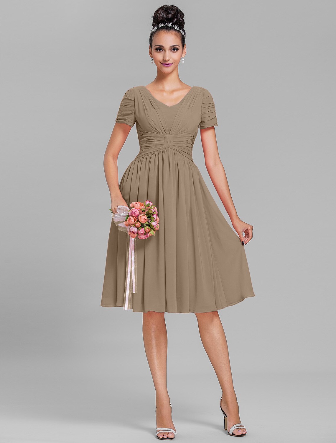 Sheath / Column Bridesmaid Dress V Neck Short Sleeve Vintage Inspired Knee Length Chiffon with Ruched / Draping